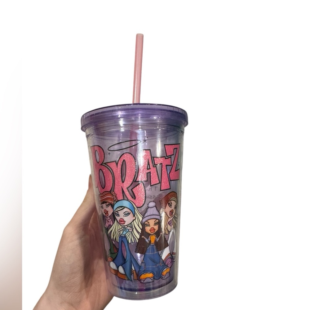 5/$15 🛍️ Bratz Tumbler with Straw